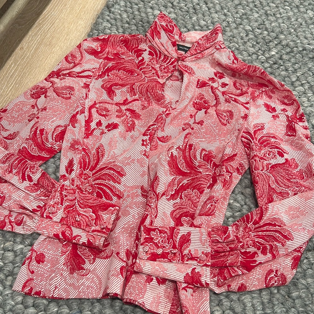 Hilton Hollis Red White Floral‎ Blouse Size 6